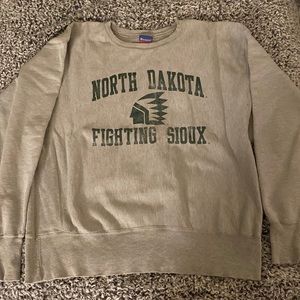 North Dakota Fighting Sioux sweatshirt